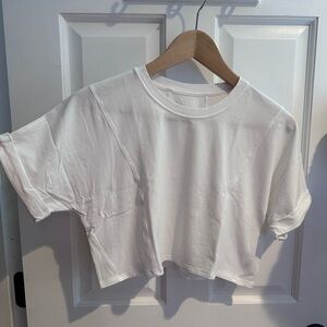 Lululemon Cropped Tee